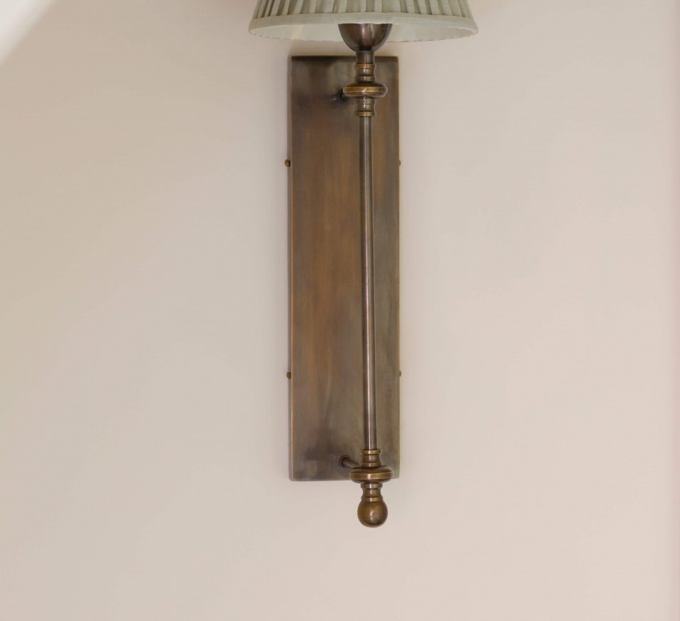 Montpellier Wall Lamp