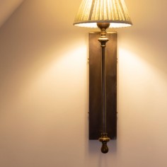 Montpellier Wall Lamp