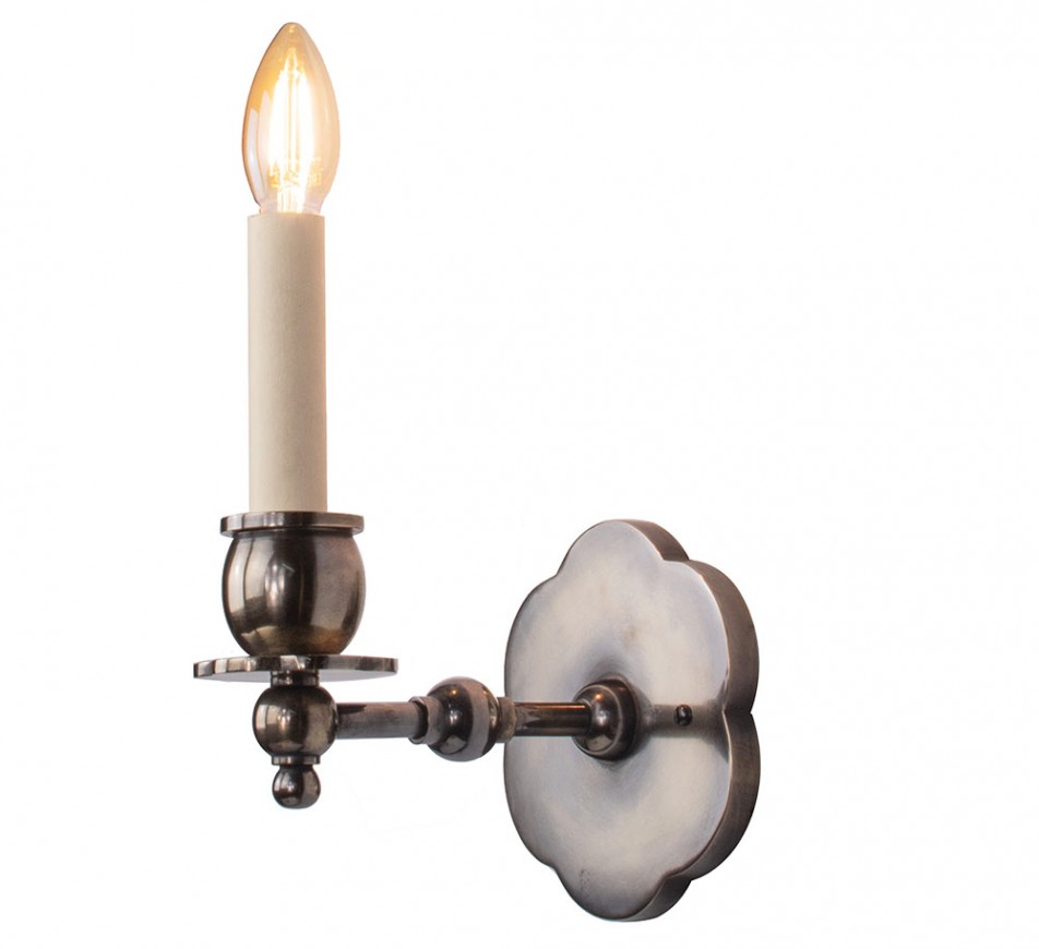 Scallop Brass Wall Light with a shade