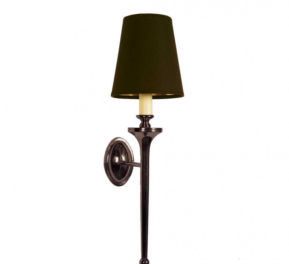 Georgian Granham Wall Light With a Shade